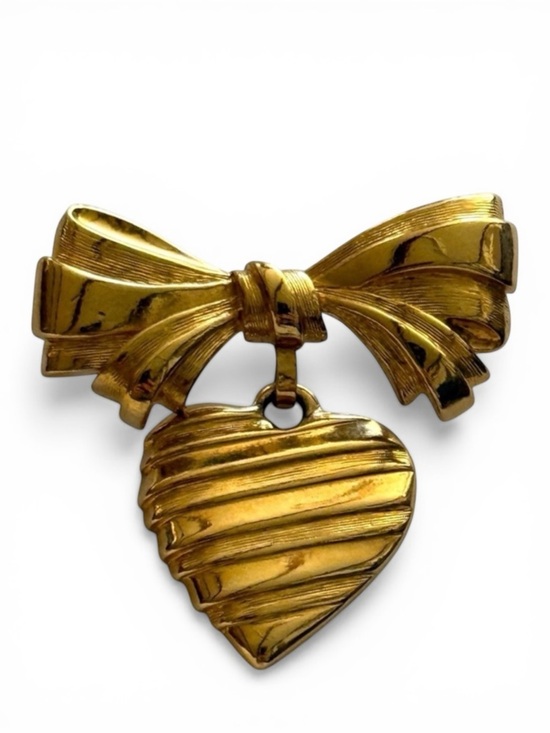 Avon Jewelry - Vintage Avon Gold Tone Ribbon Heart Brooch Bow Pin